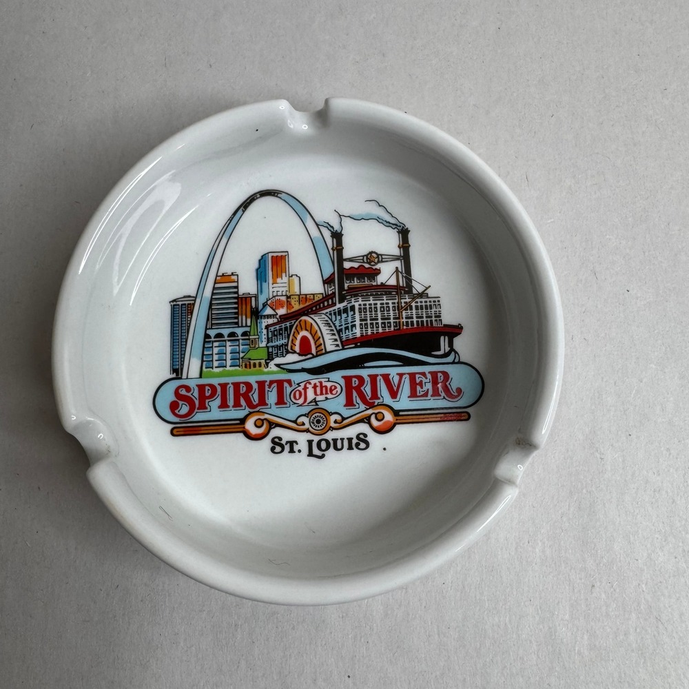 Spirit of the River St Louis Missouri Ceramic Ashtray Gateway Arch Steamboat